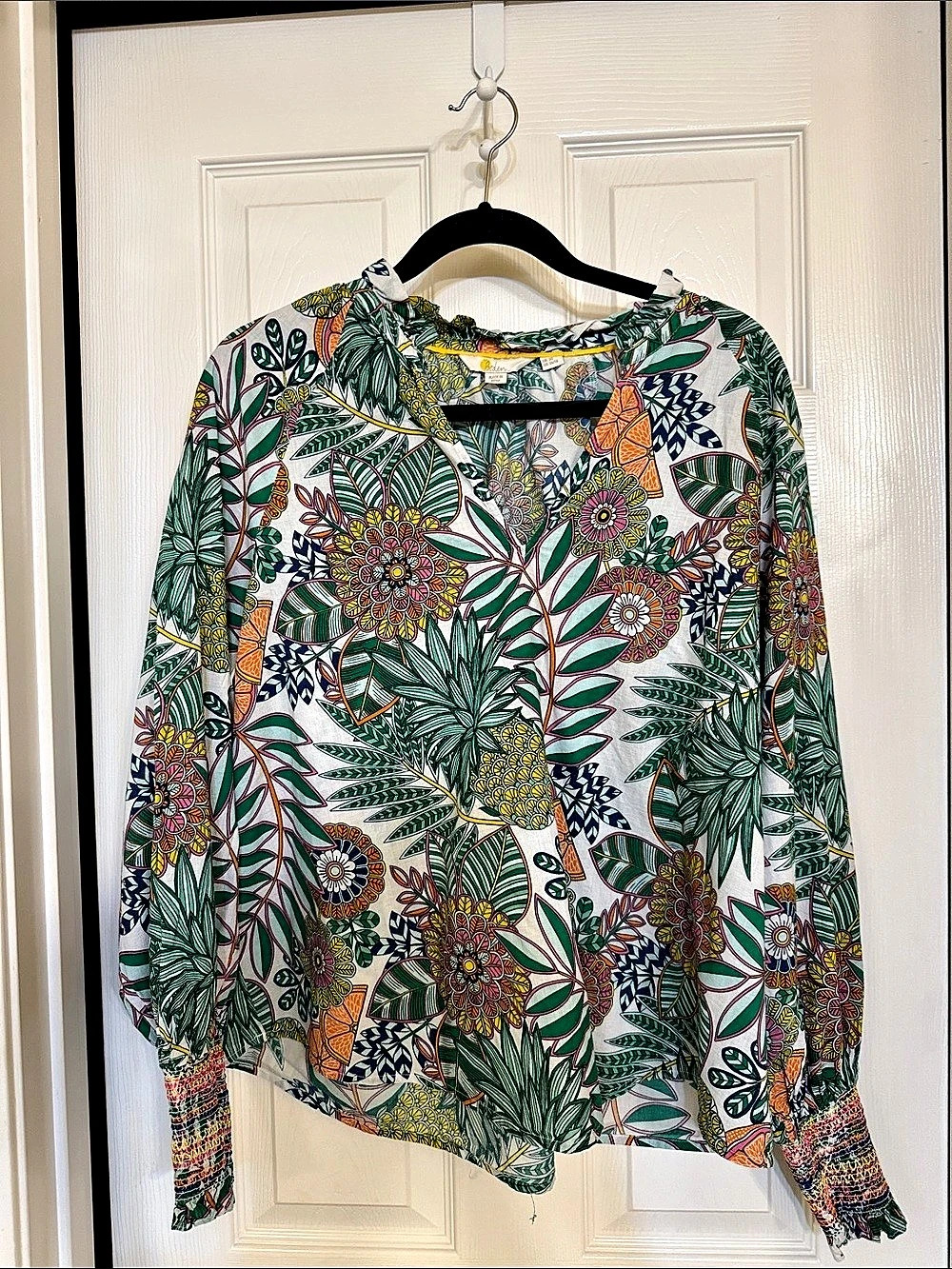Johnny Was Floral Blouse in Green & White Size Large
